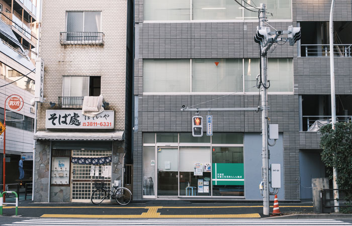 street in tokyo